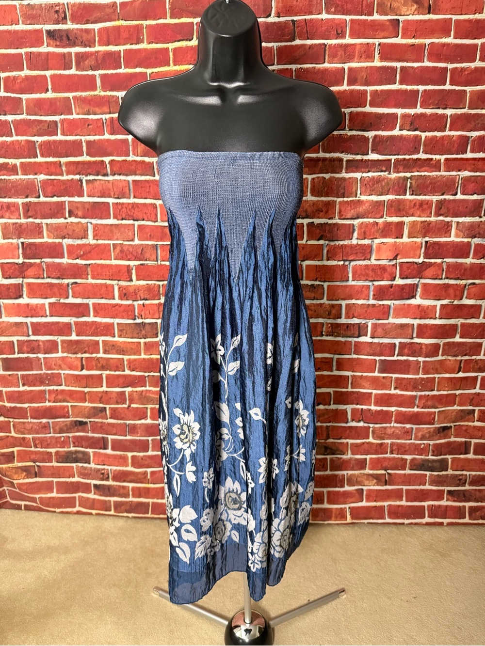 Lapis Navy Blue Strapless Floral Midi Dress - one size